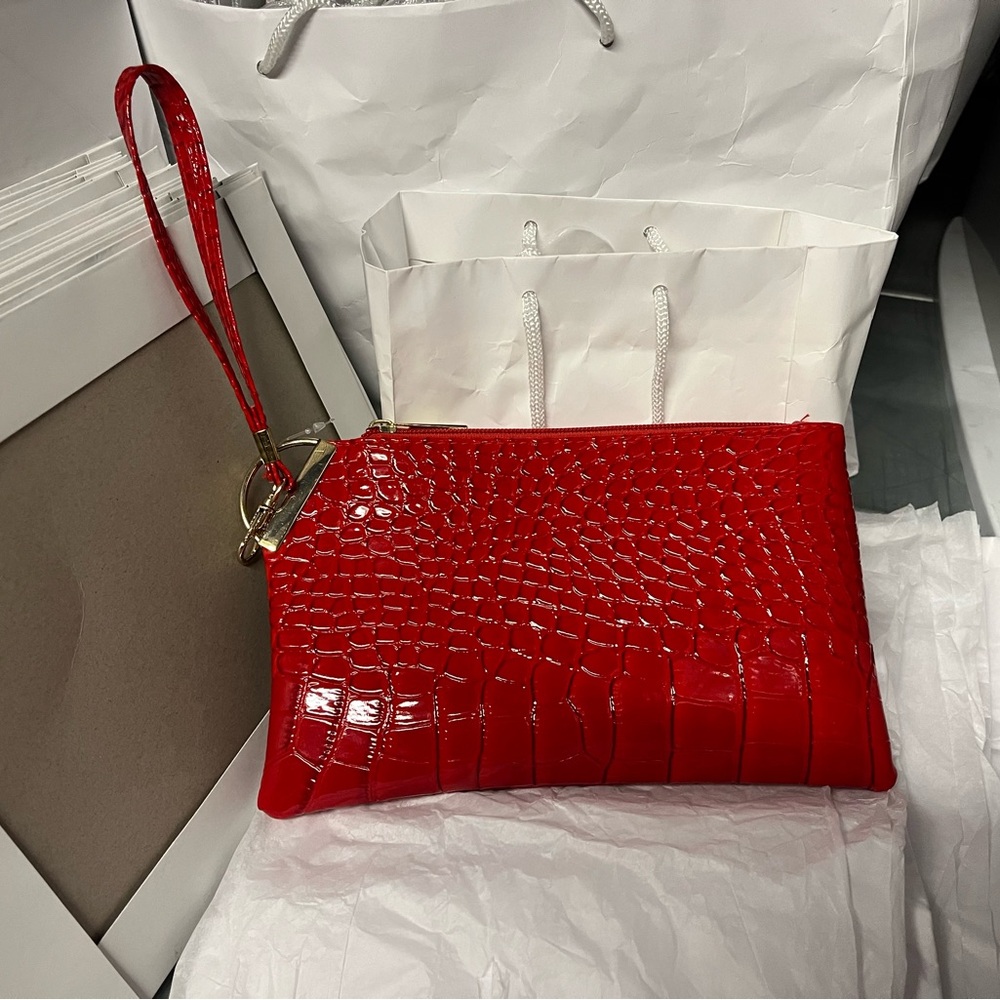 Clutch : Red Gator